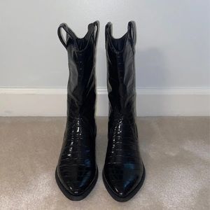 Women’s cowboy boots